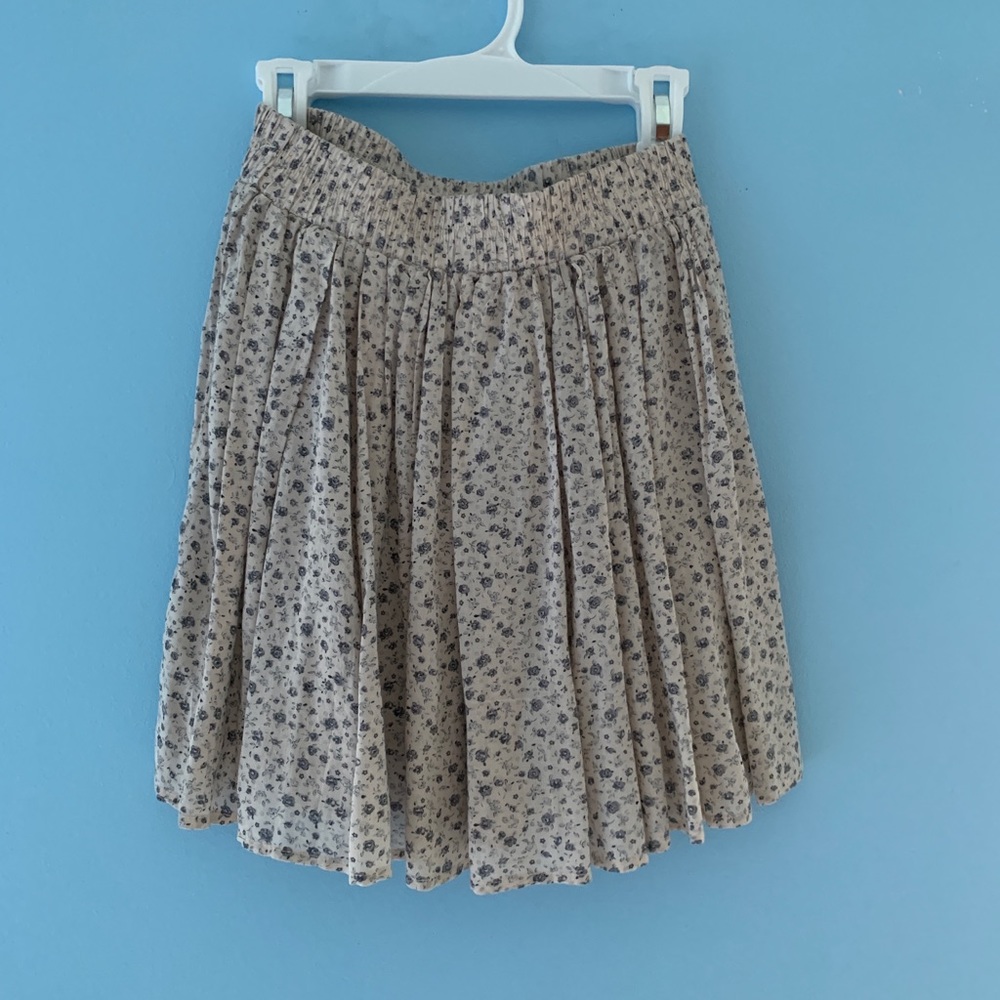 Brandy Melville skirt